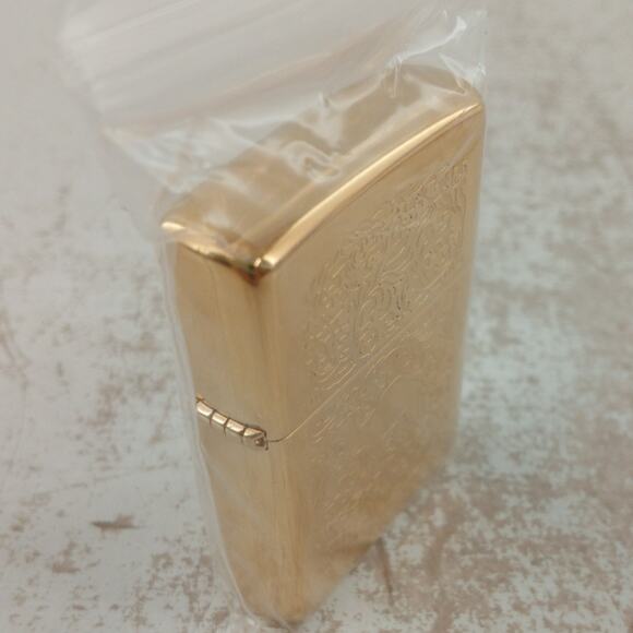 Vintage Zippo XII Camel Gold Tone Windproof Lighter w/ Box USA Made Collectible - Picture 6 of 9